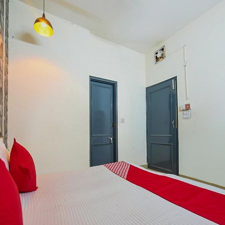 Hotel O Unique Delhi Home Stay 뉴델리 외부 사진