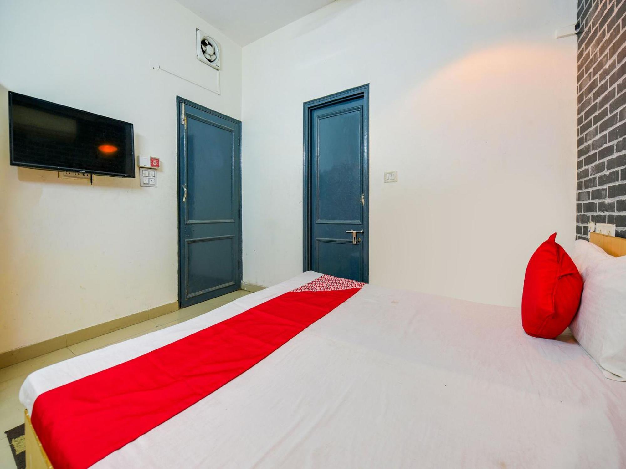 Hotel O Unique Delhi Home Stay 뉴델리 외부 사진