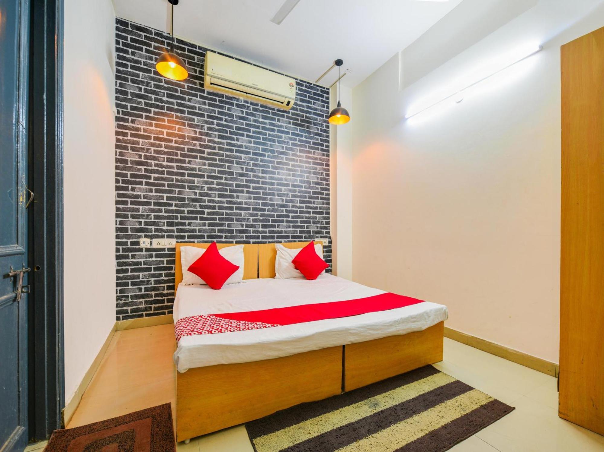 Hotel O Unique Delhi Home Stay 뉴델리 외부 사진