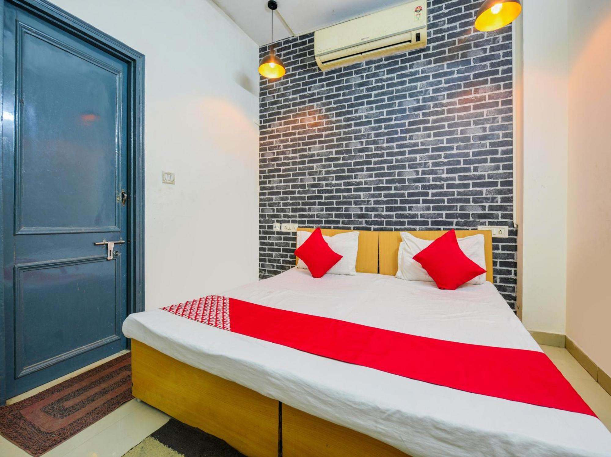 Hotel O Unique Delhi Home Stay 뉴델리 외부 사진